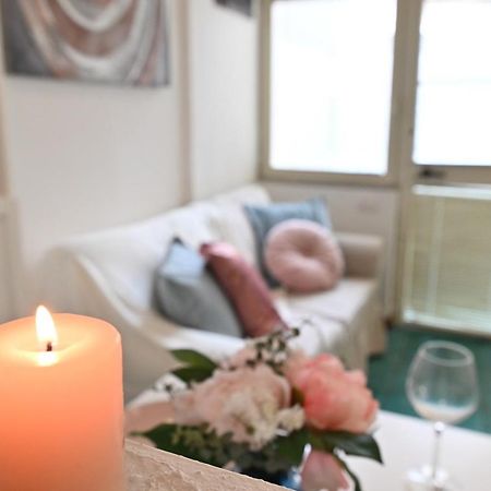 Izzhome City Love กาญารี ภายนอก รูปภาพ